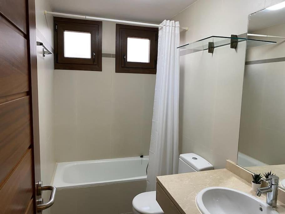 Casa Marla Mit 3 Schlafzimmern Und 2 Badezimmern Puerto Calero Esterno foto