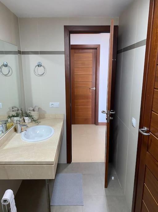 Casa Marla Mit 3 Schlafzimmern Und 2 Badezimmern Puerto Calero Esterno foto